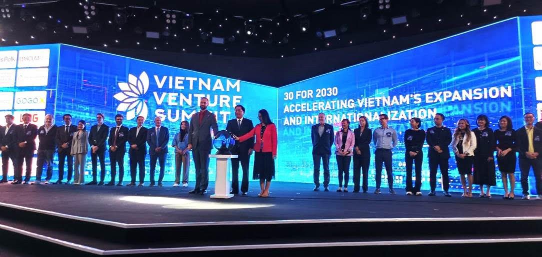 AI, semiconductors, green economy provide opportunities for Vietnamese startups