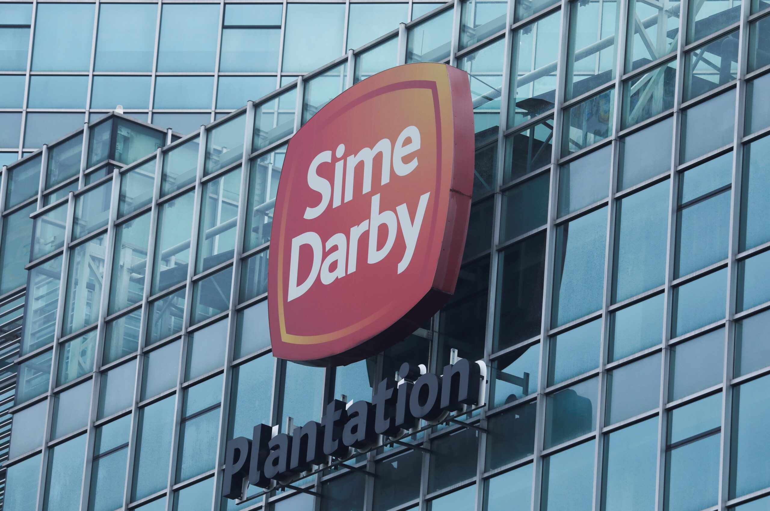 Malaysia's Sime Darby wins shareholders' approval for UMW Holdings deal