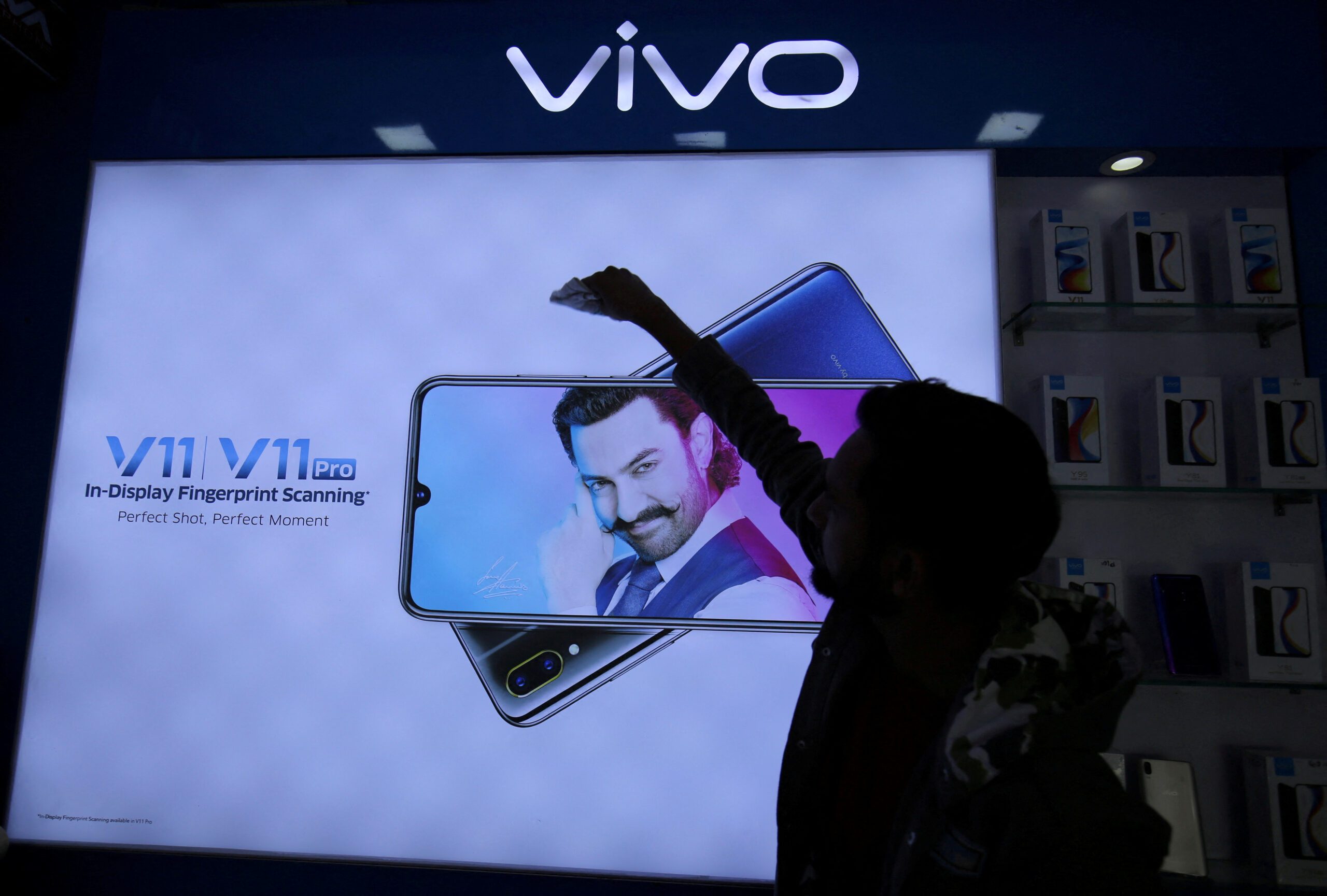 India arrests two senior employees of Chinese firm Vivo