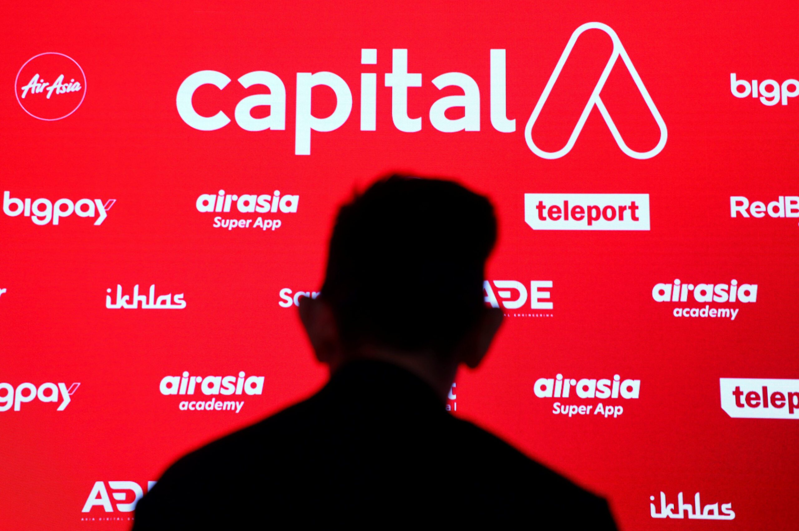 Capital A to sell aviation business to AirAsia X to consolidate brand