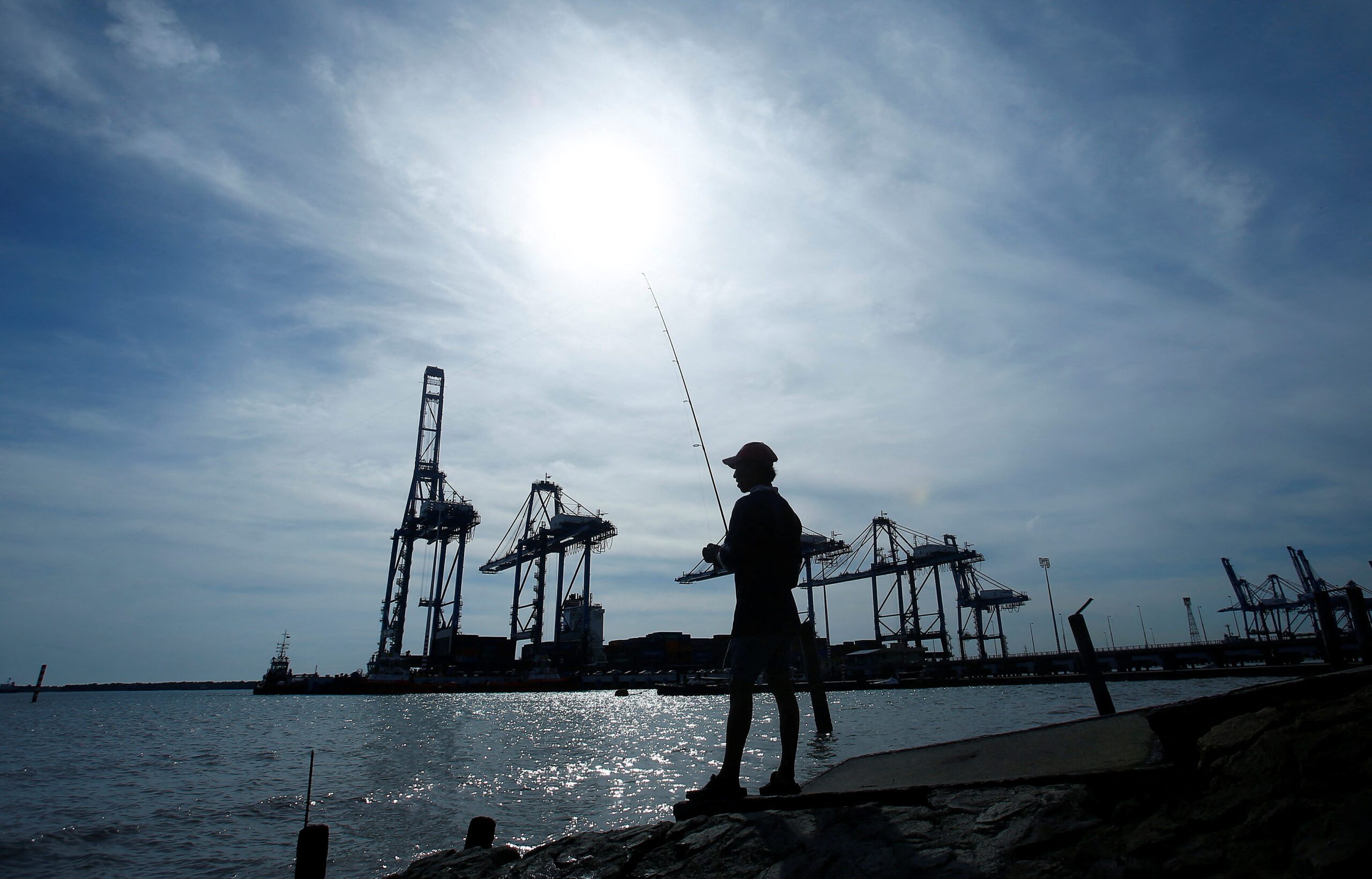 GIP in talks to buy up to 49% stake in Malaysian port operator MMC