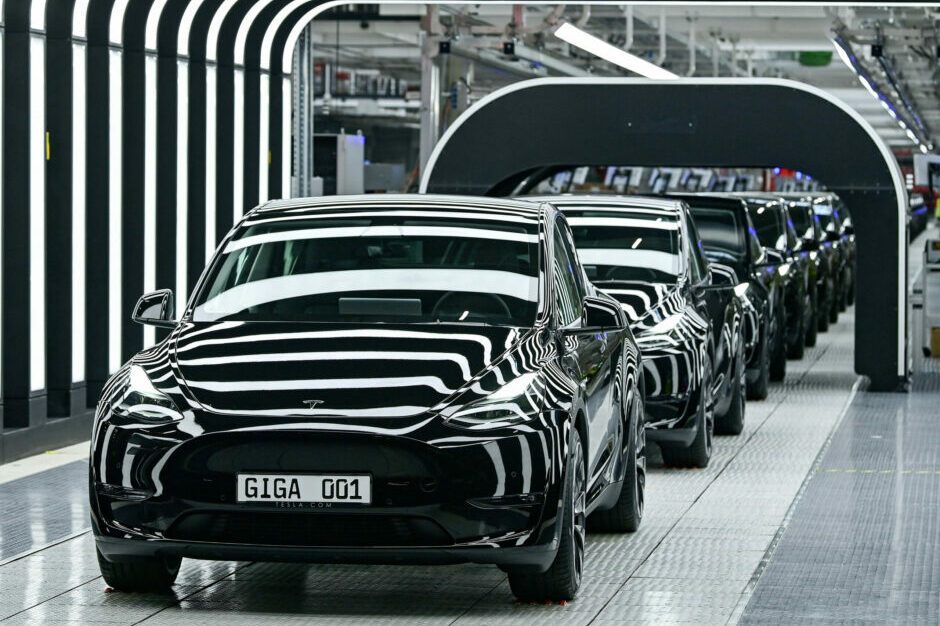 India undecided on lowering import taxes for EVs as local firms fear Tesla's entry