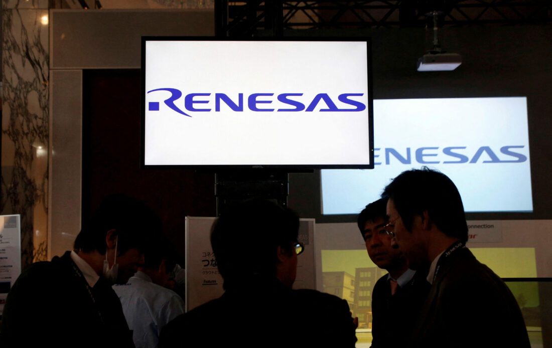 Hitachi, NEC seek to raise up to $2.1b through share sale in chipmaker Renesas