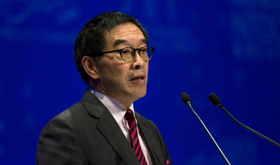 Hong Kong bourse names Carlson Tong as its new chairman