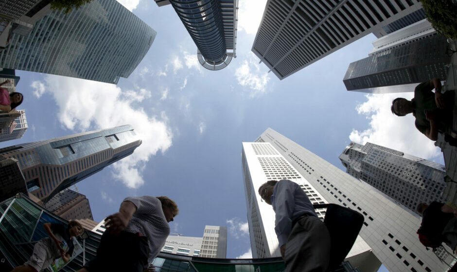 SE Asia's tech funding slump persists, but consumer barbell offers growth: Lightspeed