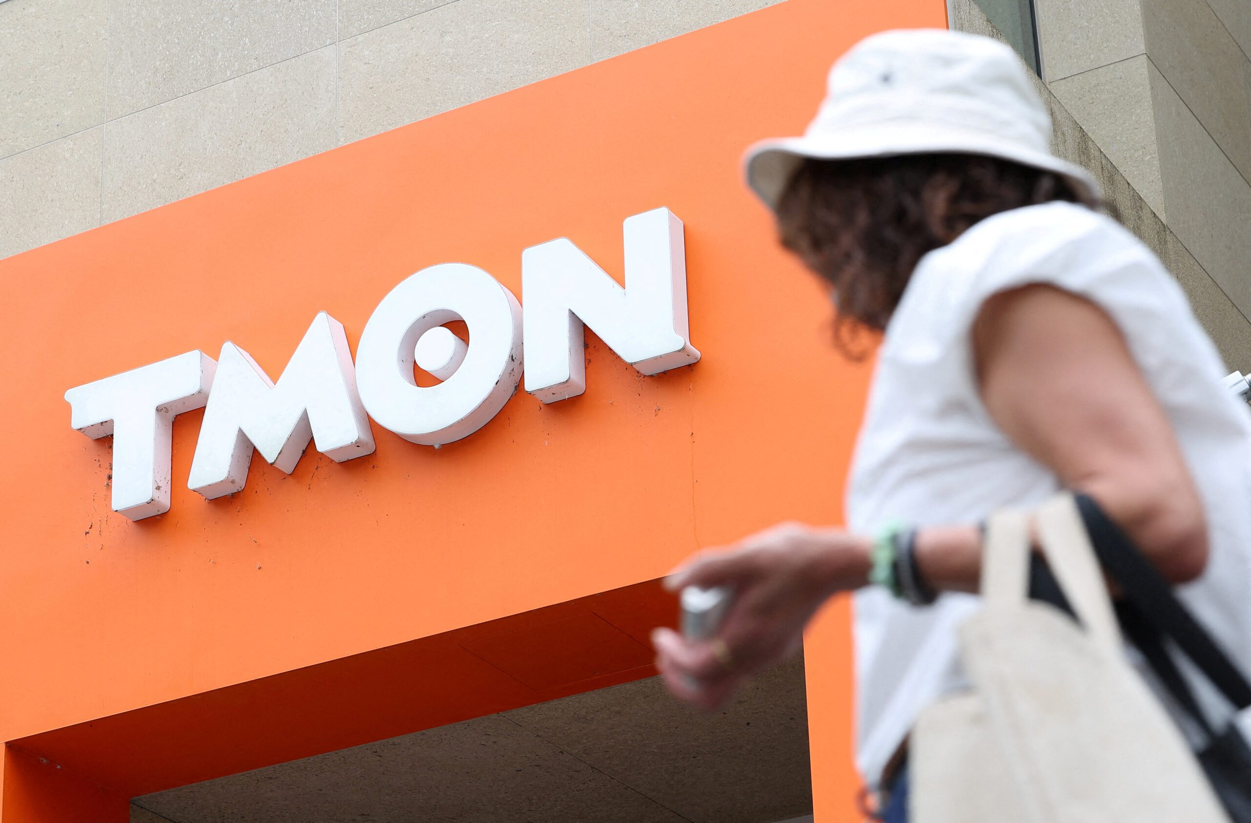 S Korea to support vendors hit by Qoo10 payment delays, founder pledges compensation