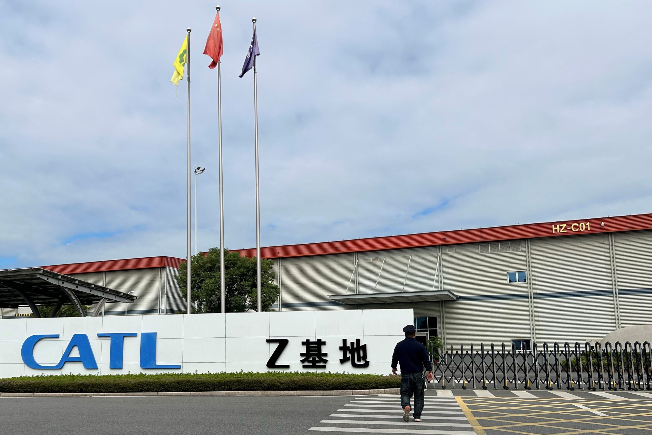 Chinese giant CATL pushes beyond batteries into power grids, EV platforms