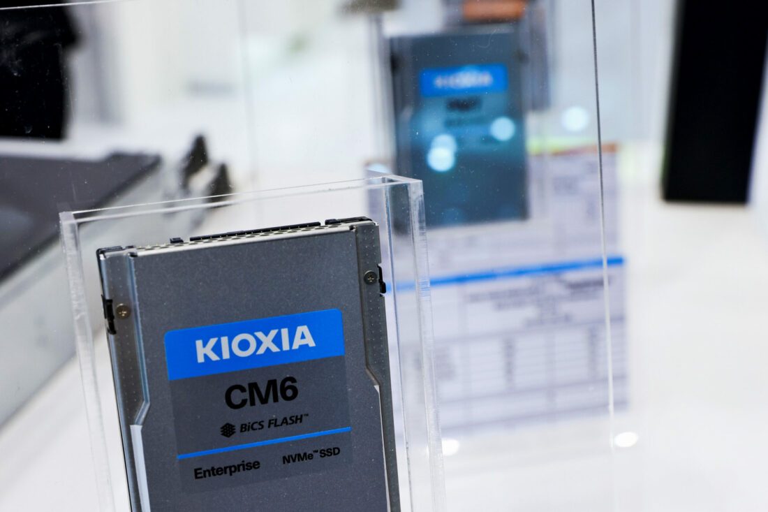 Bain-backed Japan's Kioxia targets to raise $800m in IPO