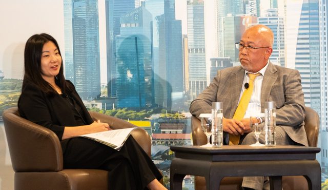 Left to right: Jacqueline Yeh (Head of Institutional and International Business, Lion Global Investors), Kenji Teshima (Senior Managing Director of Nomura Holdings, Representative Director and CEO of Nomura Asia Pacific Holdings)