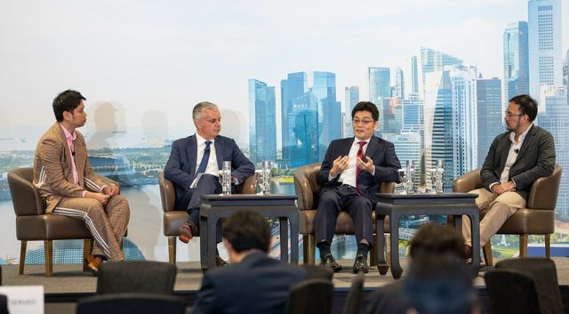 Left to right: Dylan Loh (Singapore Correspondent, Nikkei Asia, Nikkei - Moderator), Michael Buchanan (Chief Macro Strategist; Head, Australia & New Zealand, Temasek), Yasuhiko Kawakita (Head of Pan-Asian Equities and Head of Research & Consulting Unit, Mizuho Securities), Isaac Lim (Chief Market Strategist, Moomoo Singapore)