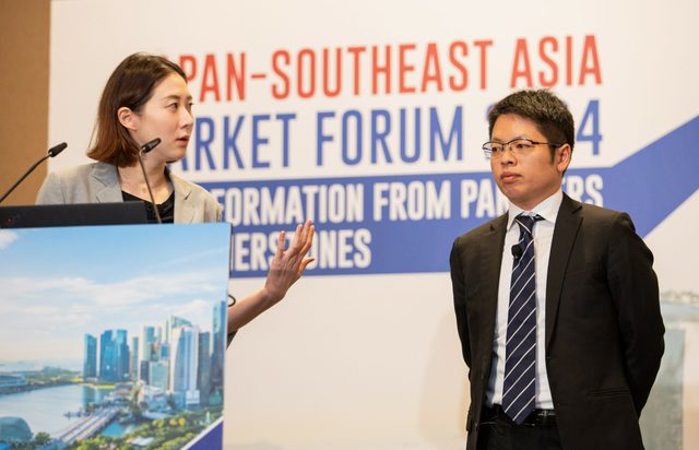 Left to Right: Jennifer Lu (Sales and Account Manager, Electronic Trading Solutions, Bloomberg L.P.),Kei Okazaki (Head of ETF Secondary Trading, Tokyo Stock Exchange).