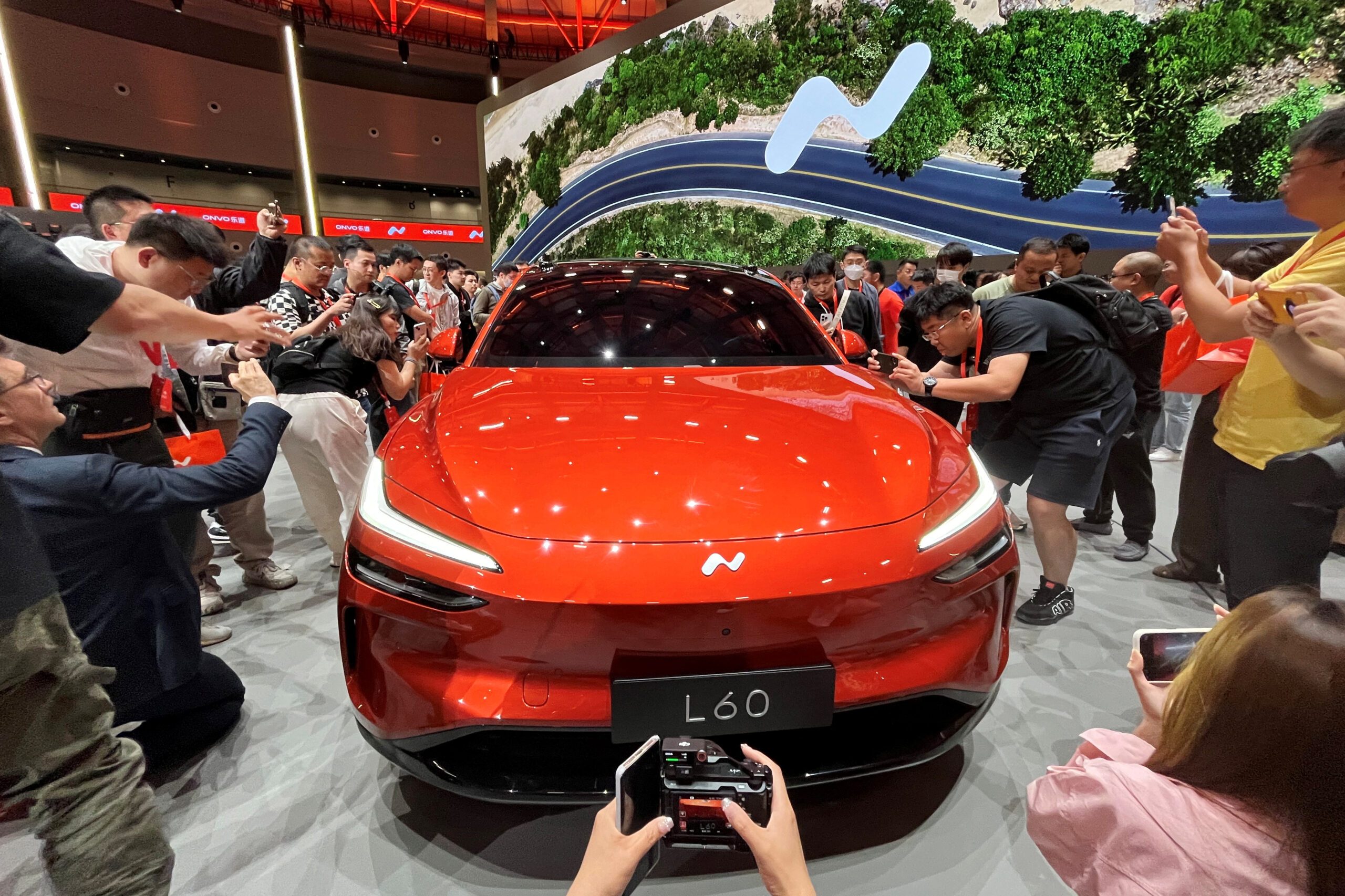 Chinese EV makers continue to offer buying incentives as price war enters third year