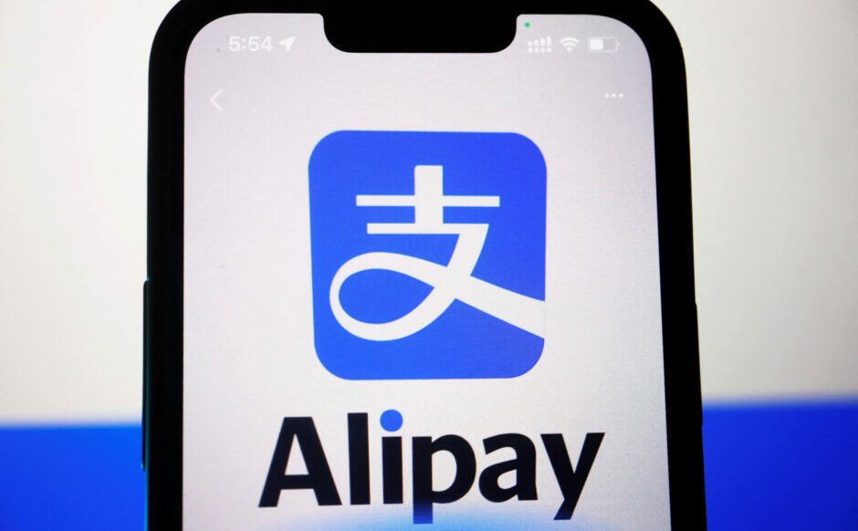 American Express users can now link their cards to Alipay in China