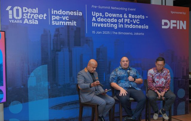 From left: Joji Thomas Phillip, Founder and Editor-in-Chief of DealStreetAsia; Pandu Sjahrir, Managing Partner of Indies Capital Partners, and Achmad Zaky, Founding Partner of Init-6.