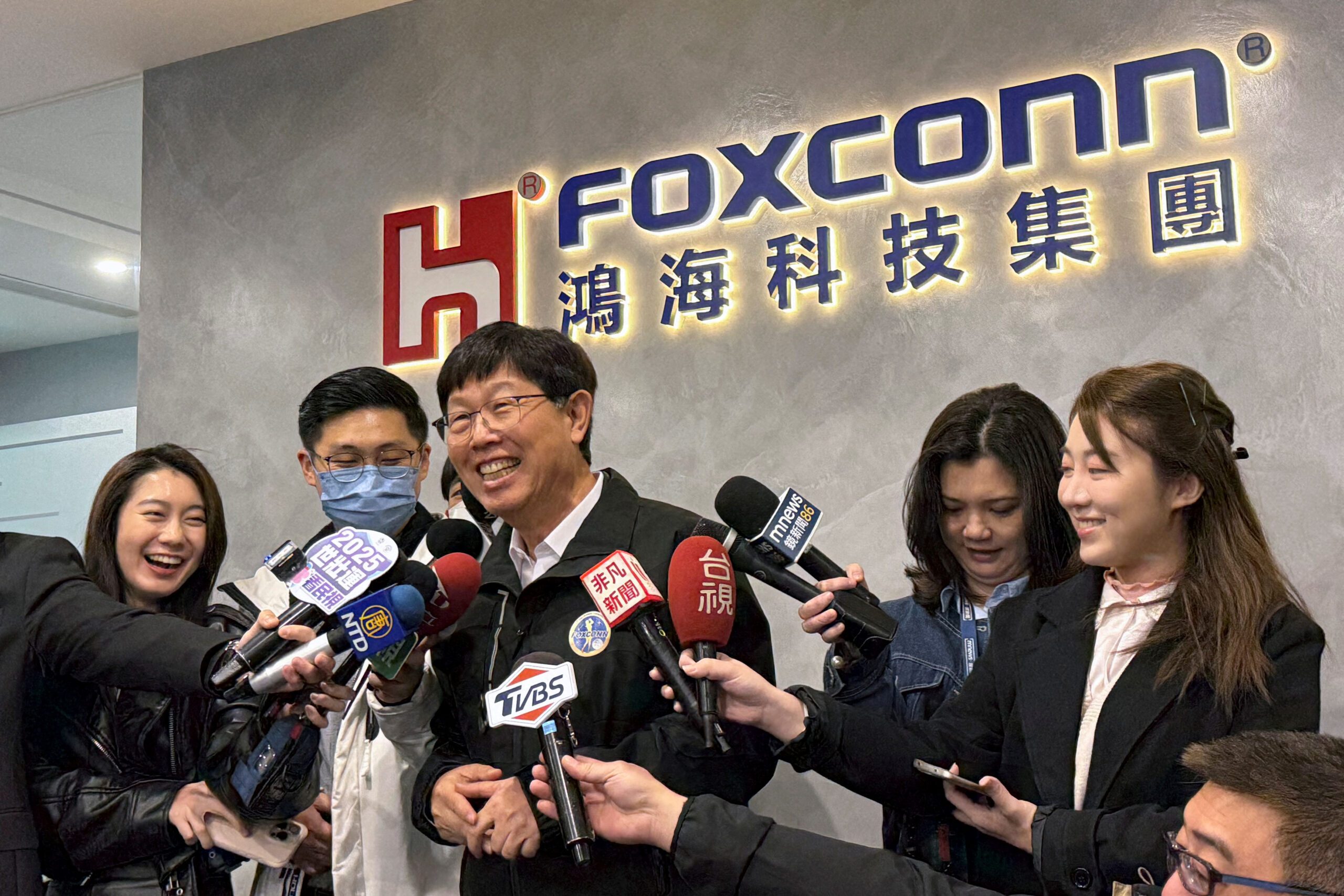 Foxconn to hold EV event in Japan to woo manufacturers