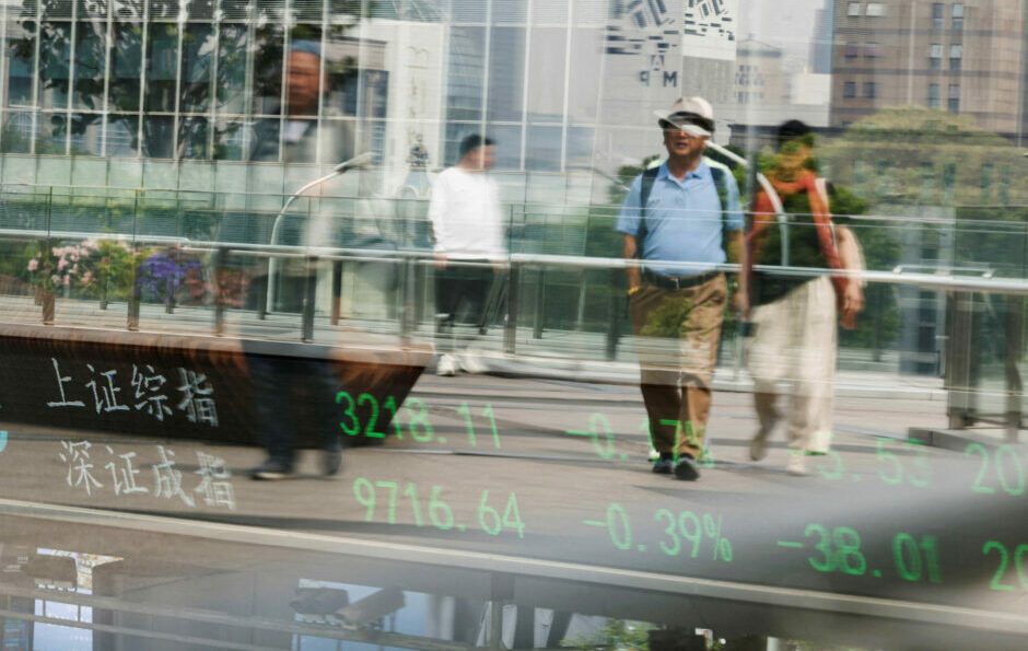 Chinese bourses restrict daily stock sales by hedge funds amid trade war