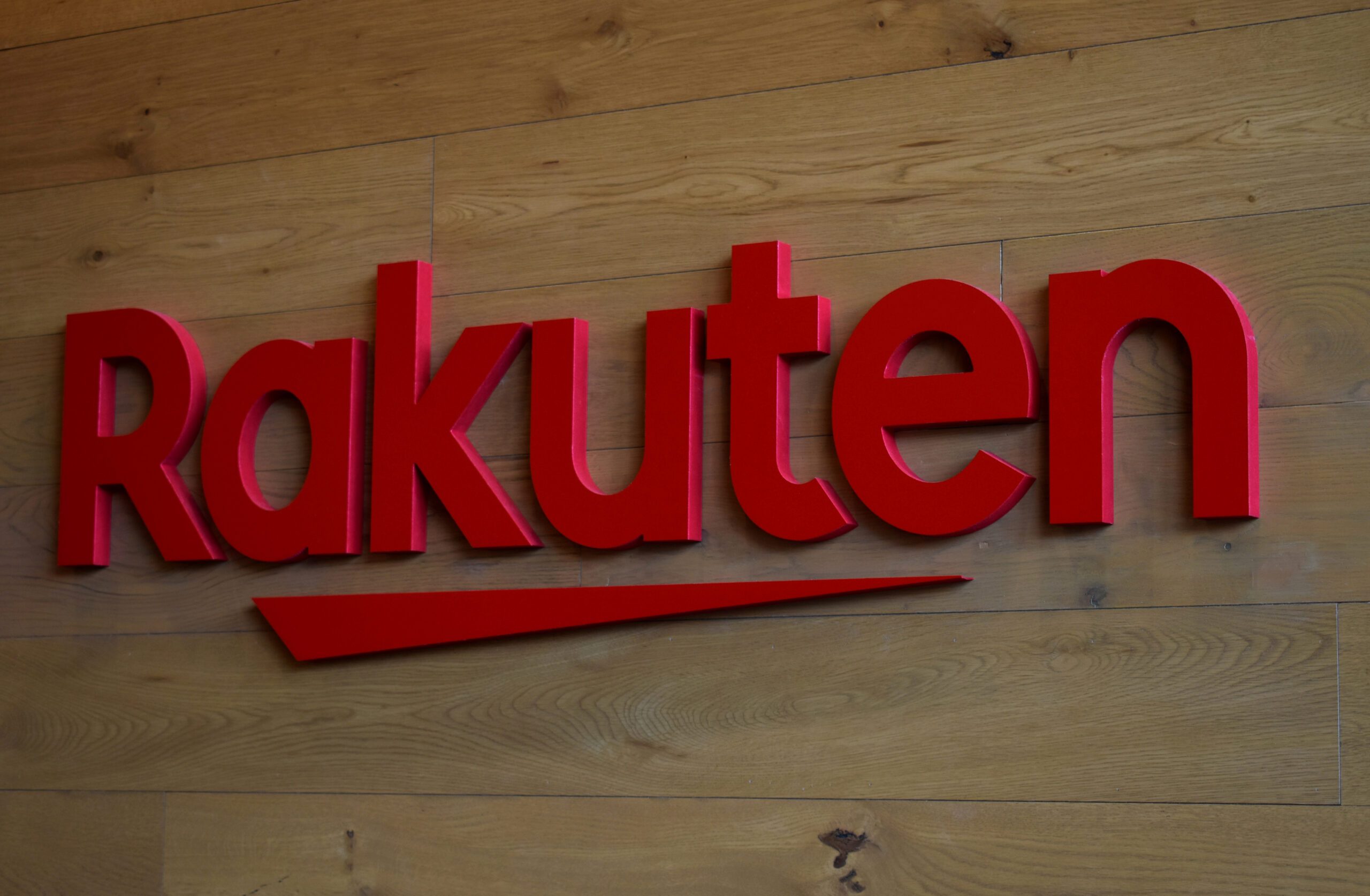 Japan's Rakuten weighs listing credit card business in the US: report