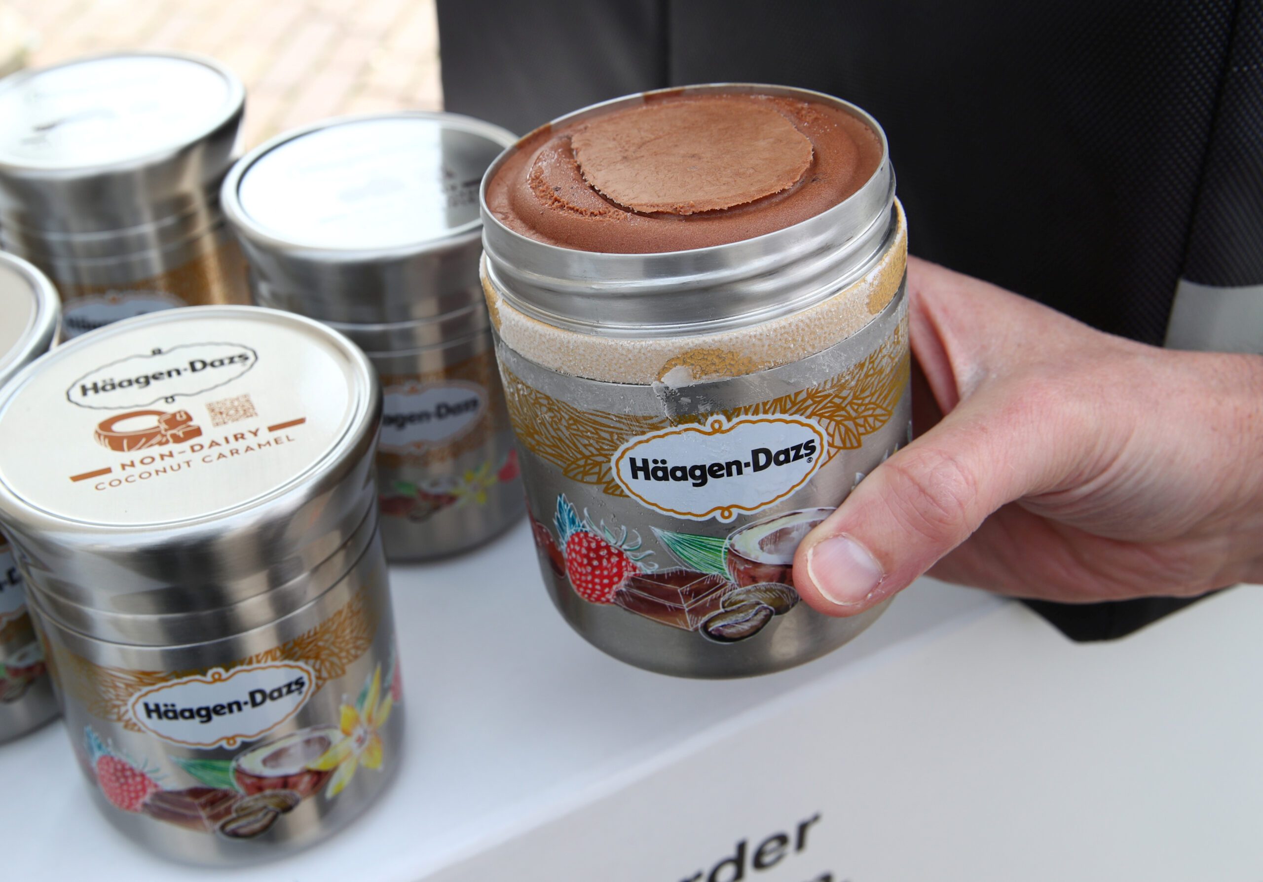 General Mills mulls sale of Haagen-Dazs stores in China