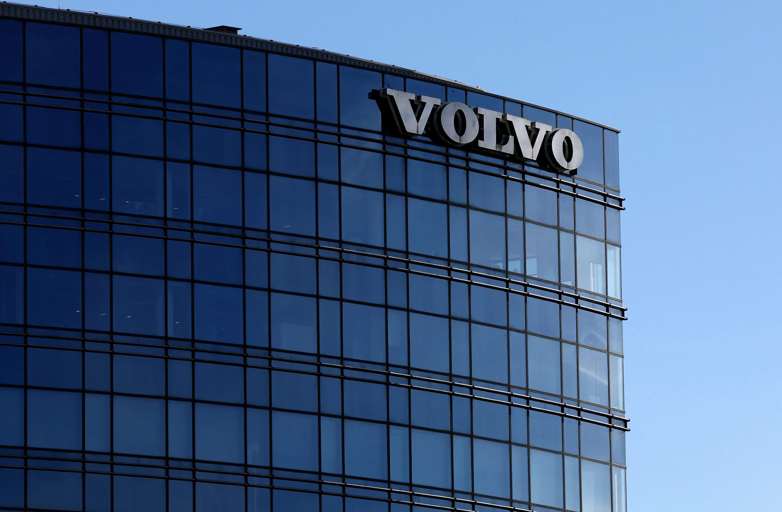 Volvo Construction Equipment to sell stake in China's SDLG for $837m