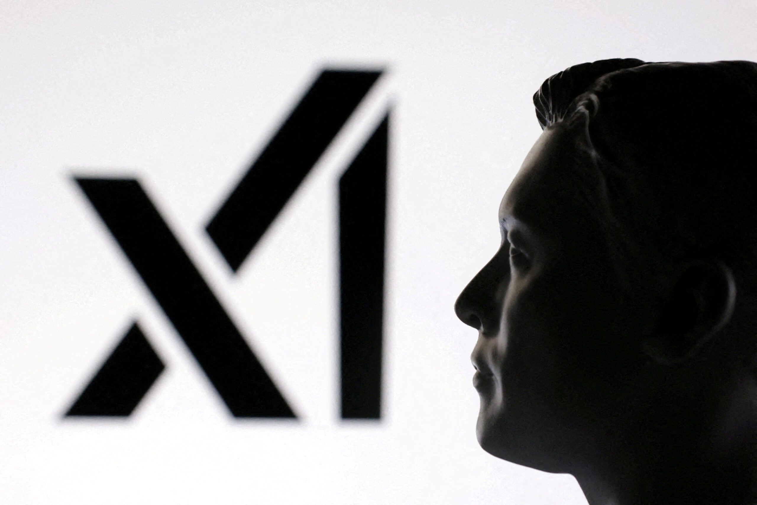 SpaceX to invest $2b in Musk's xAI startup