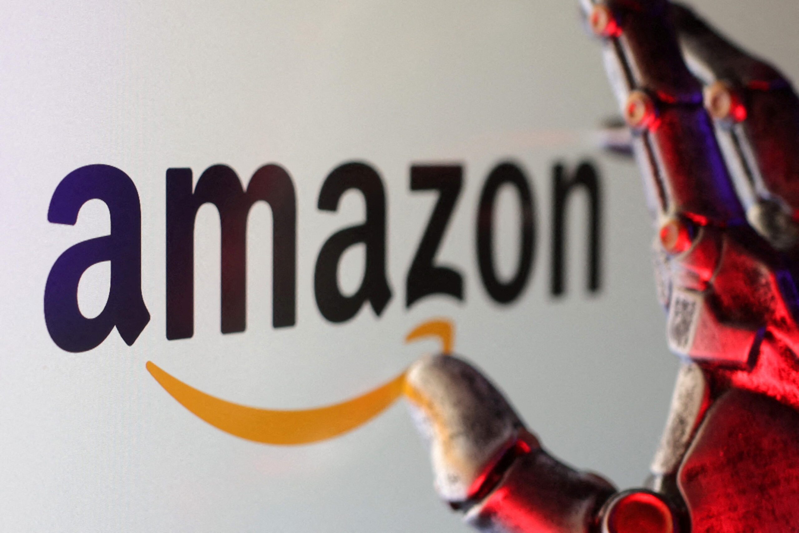 Amazon to buy AI wearables startup Bee
