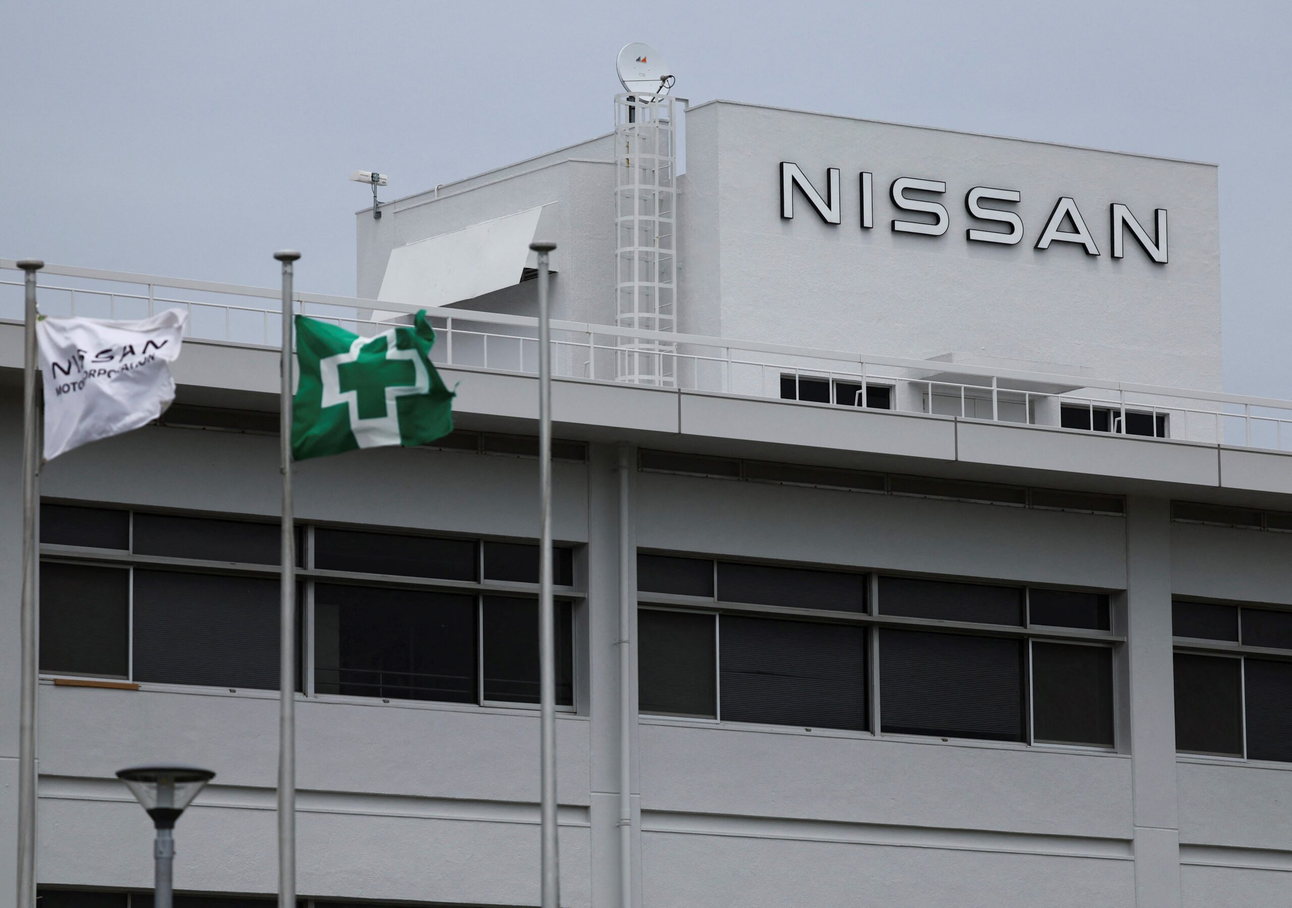 Mercedes-Benz Pension Trust to sell its 3.8% stake in Nissan Motor