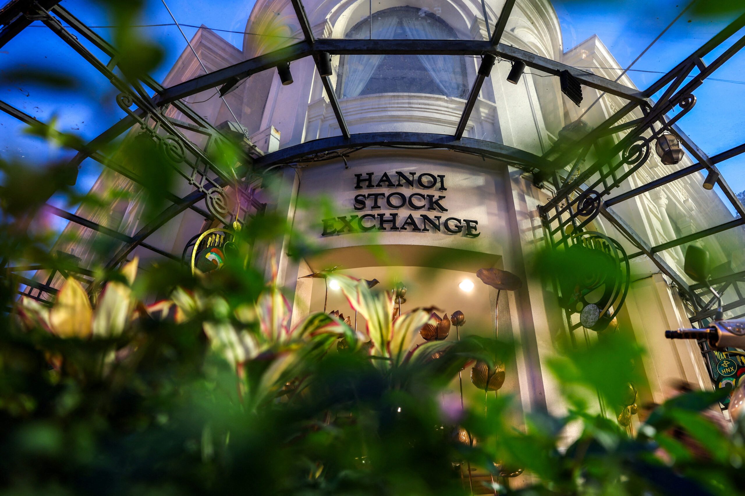 FTSE Russell upgrades Vietnam to emerging market status, pending interim review