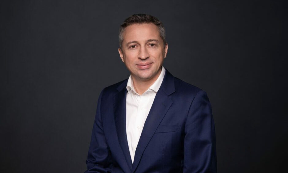 Asia, Middle East PE execs pocket up to $3.4m in carry despite slow exits: survey