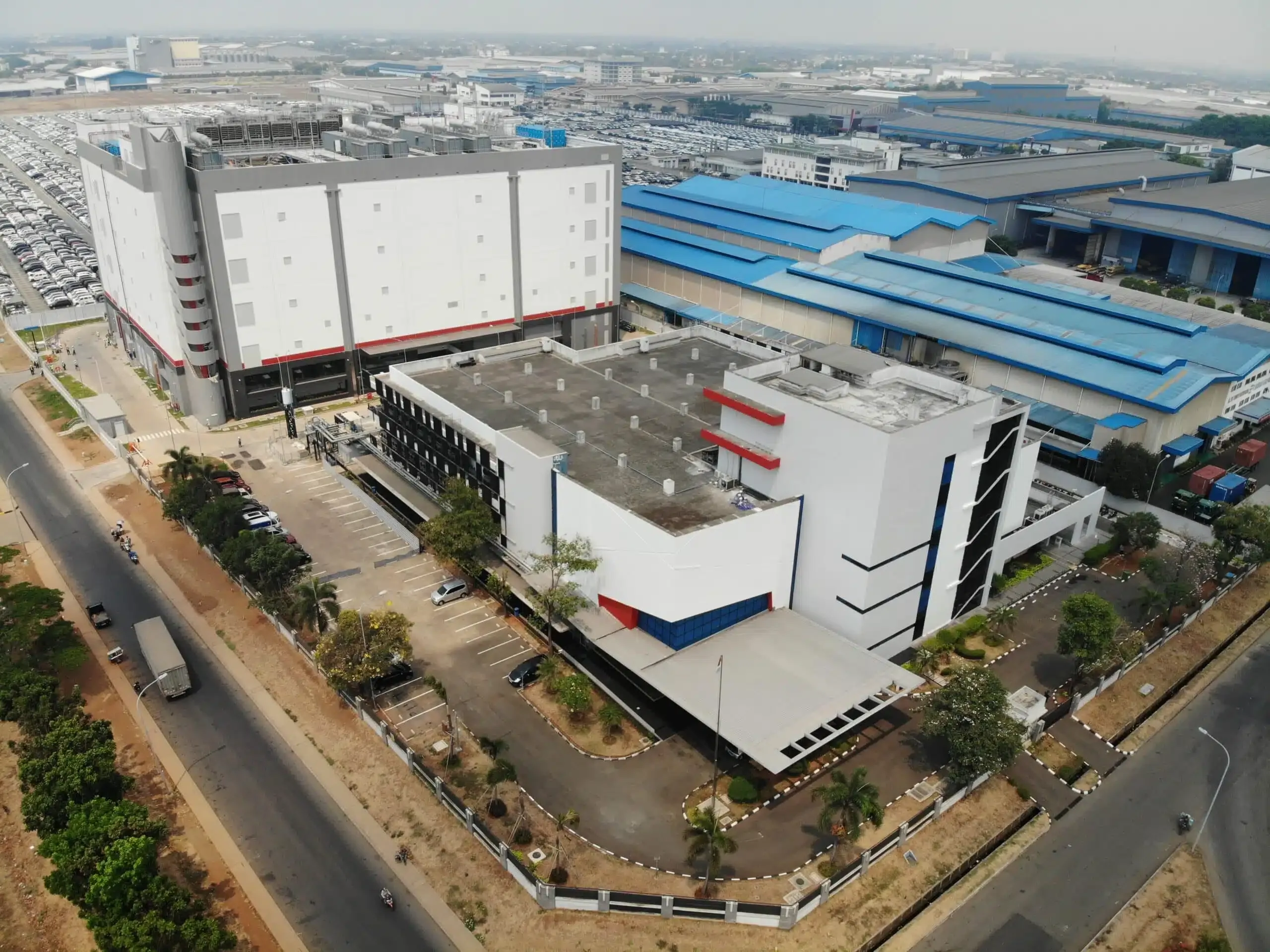PDG secures $856m financing for Indonesia hyperscale data centre expansion